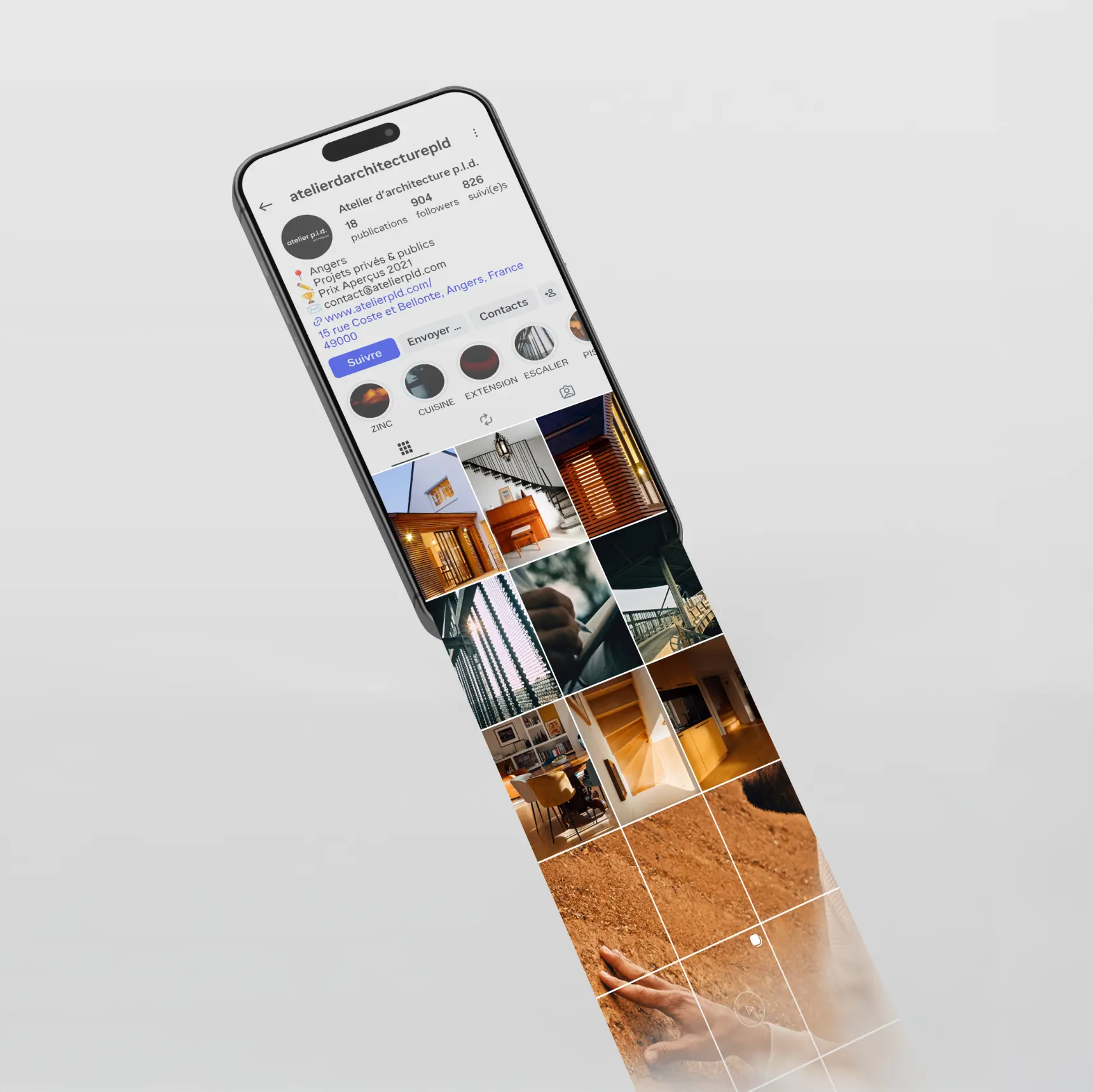 Création d’une direction artistique et de templates Instagram par DBW pour l’Atelier PLD, renforçant la cohérence entre identité visuelle et communication digitale.